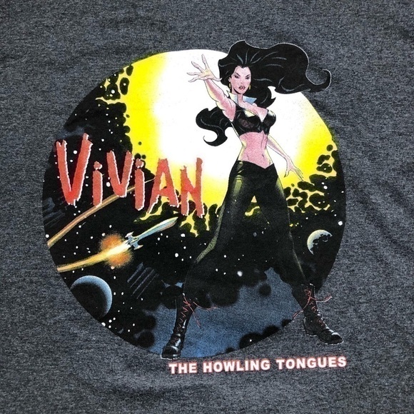 🦄 2/$20 Vivian vampire band t-shirt! - Picture 5 of 7